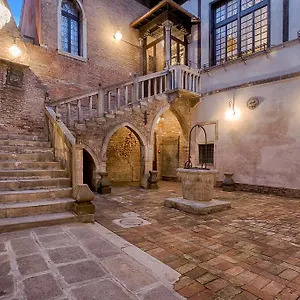 Ca' Nobile Corner 3*, Venedig Italien